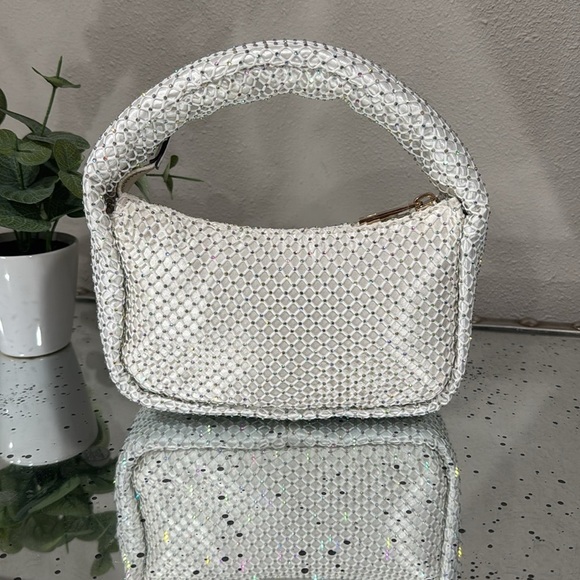 Vince Camuto Damsa Crystal Mesh Mini Shoulder Bag Beaded White Bridal - Picture 10 of 11